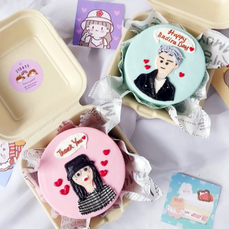 

Korean Lunch Box Cake / Korean Bento Cake / Mini Birthday Cake