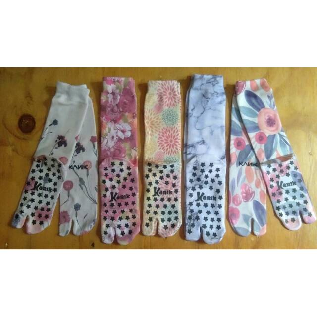 Kaos Kaki Kanik Printing Shabby