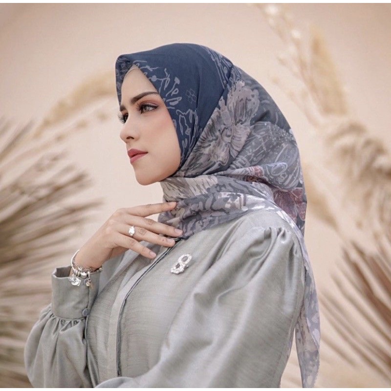 PL Buttonscarves Farsha Navy