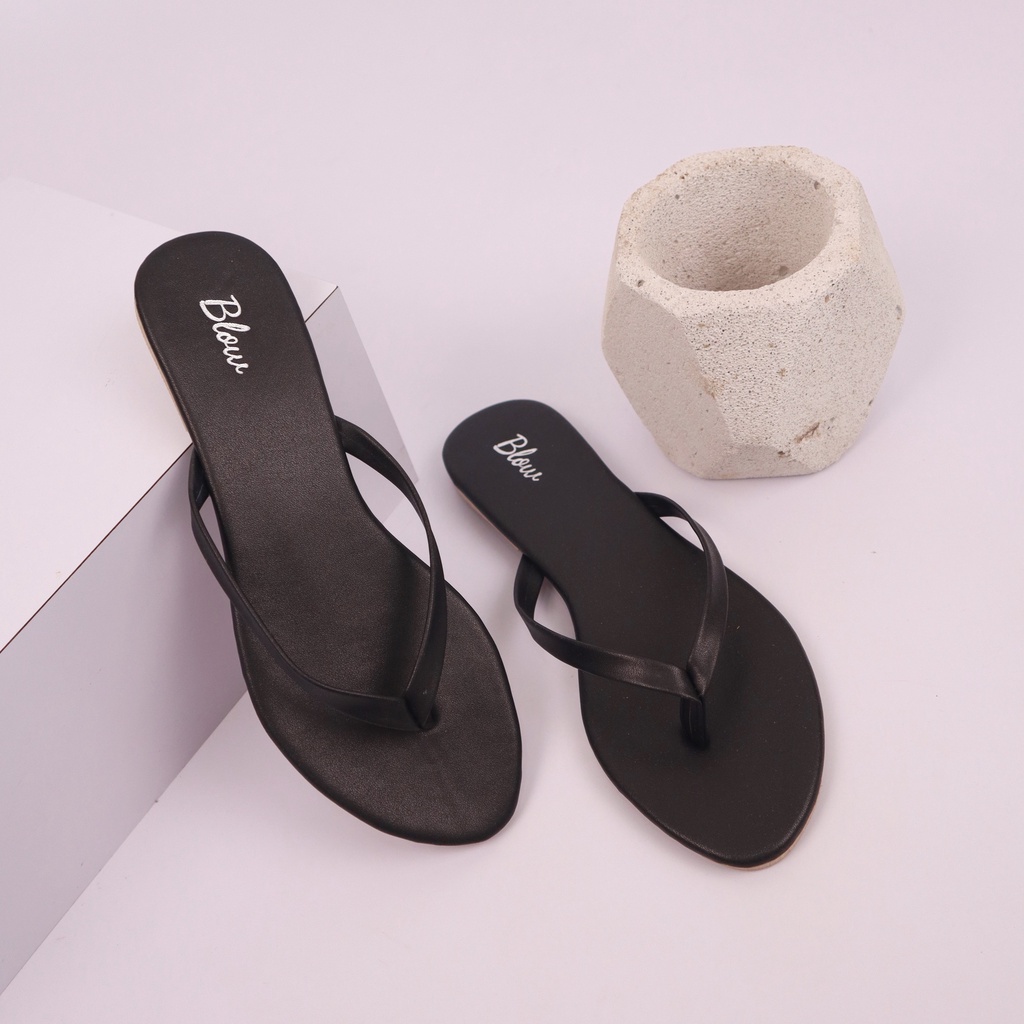 Blow Aurora Sandal Jepit Korea Wanita BLNI 0041-Black
