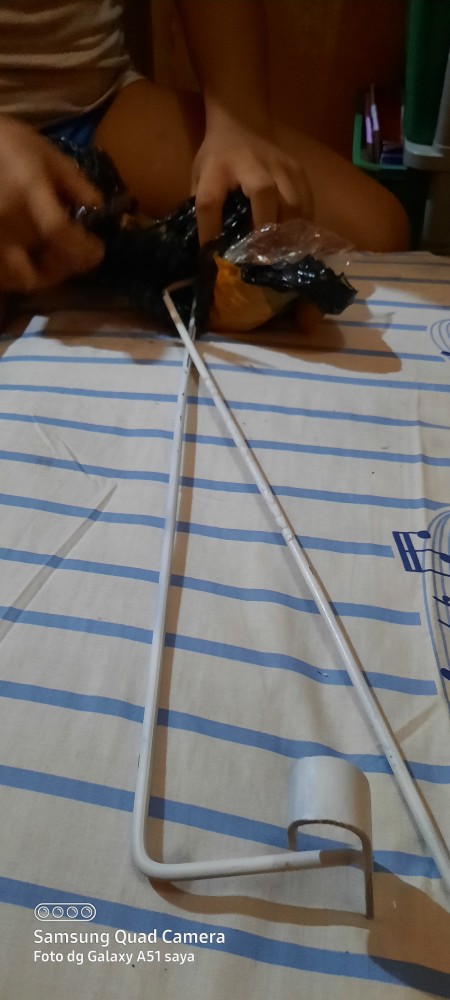 Gantungan Dinding Handuk Kamar Mandi / Hanger Jemuran Baju Rak Gantung Besi / Towel Holder Bathroom