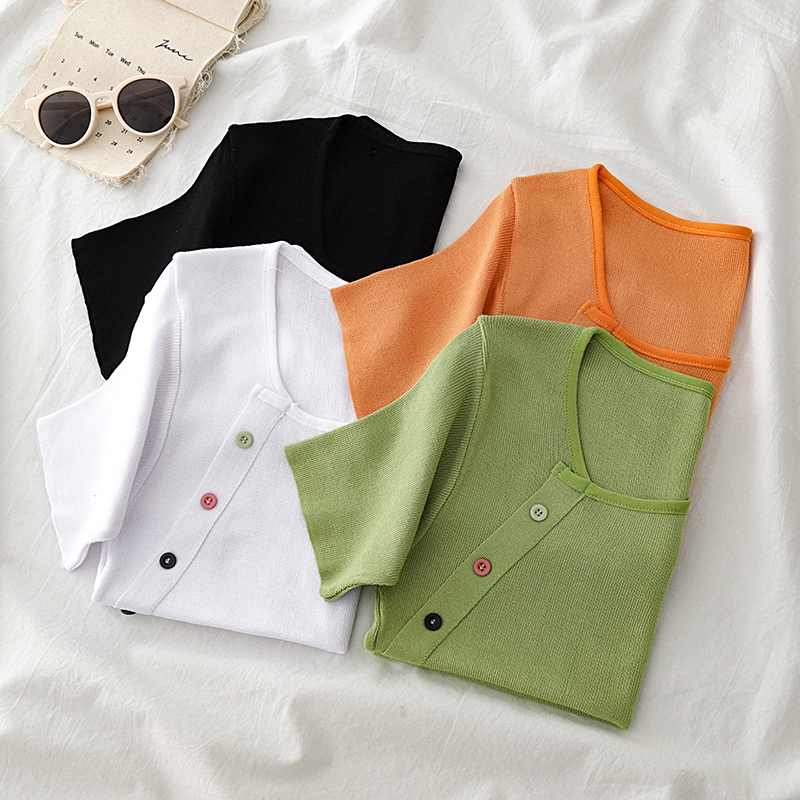 Kaos T Shirt Model Round Neck Lengan Pendek Gaya Korea Kaos T Shirt Model Round Neck Lengan Pendek Gaya Korea