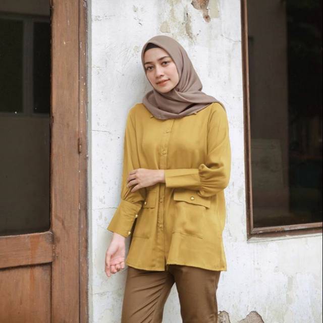 Vivy Blouse by Vanilla Hijab