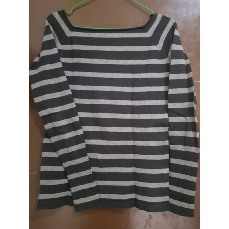 KAOS WANITA PRELOVED/KEATASAN WANITA PRELOVED