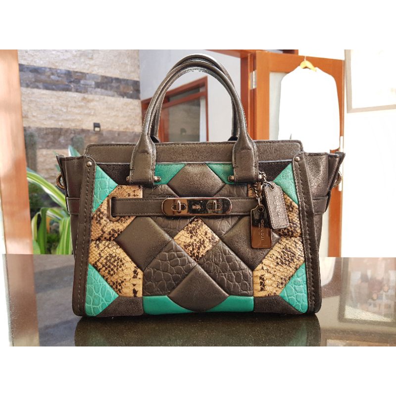 preloved tas coa*h swagger 27