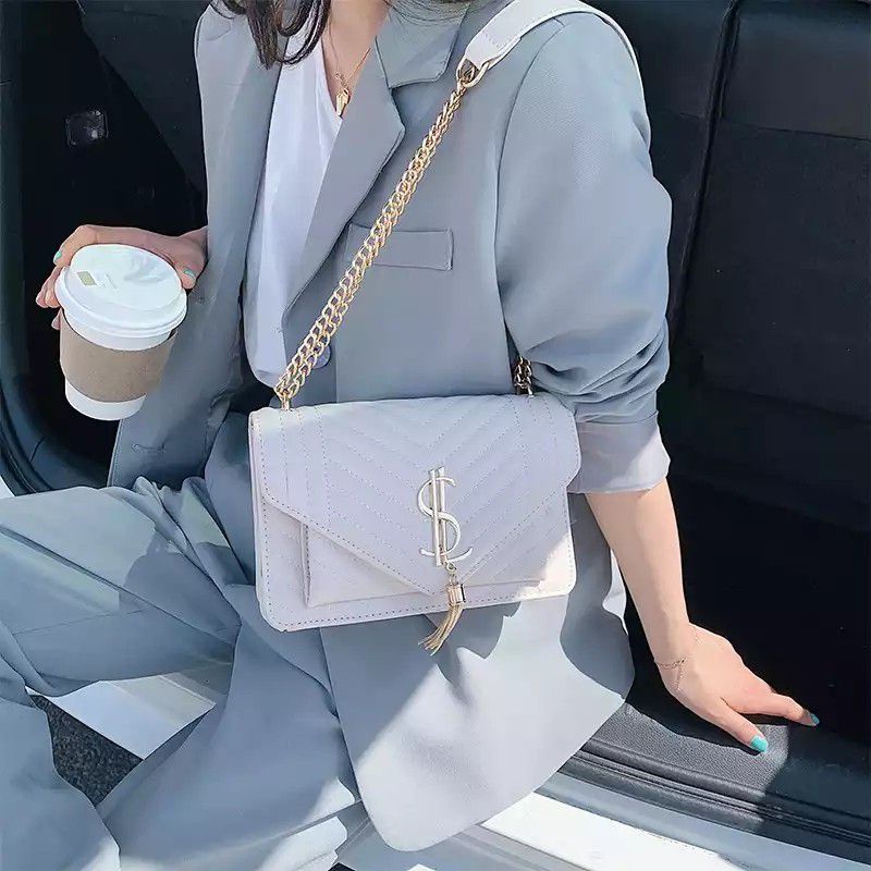 Tas selempang wanita yssl  terbaru cocok dipake ke acara formal pesta jalan jalan