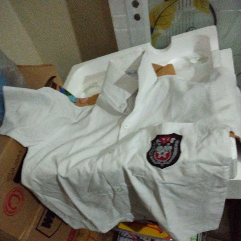 Seragam SD atasan putih. pramuka. preloved masih bagus