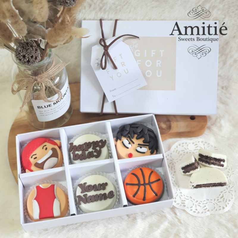 

Coklat Oreo (Custom Name & Special Box) Basketball - 1 Box isi 6 / Coklat Karakter / Birthday Gift