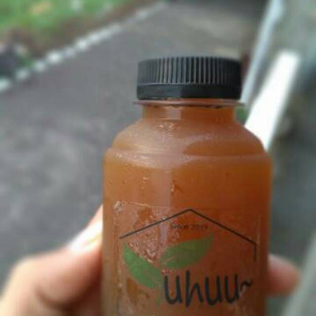 

RAMUAN HERBAL ASEM JAWA JAHE KAPULAGA CENGKEH KAYU MANIS 250 ml