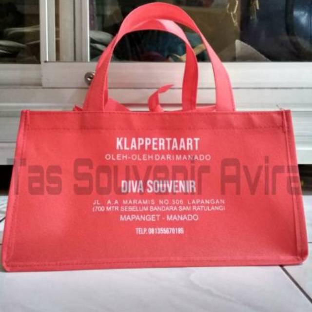 

Tas berkat / tas roti / tas souvenir ukuran 25x25x15