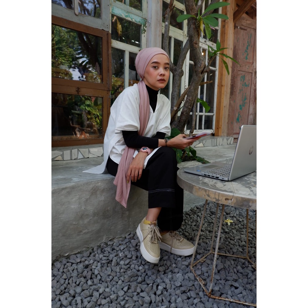 Pashmina Instant New Normal AULIA - ANYELIRS Pashmina Katun Premium dengan inner lubang telinga