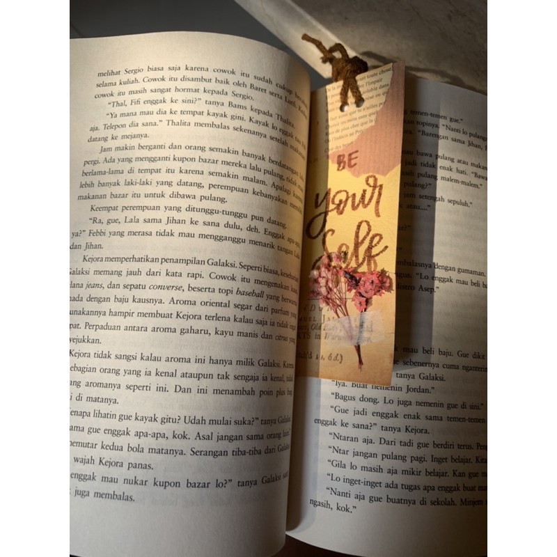 

Vintage Bookmark | Pembatas Buku Vintage