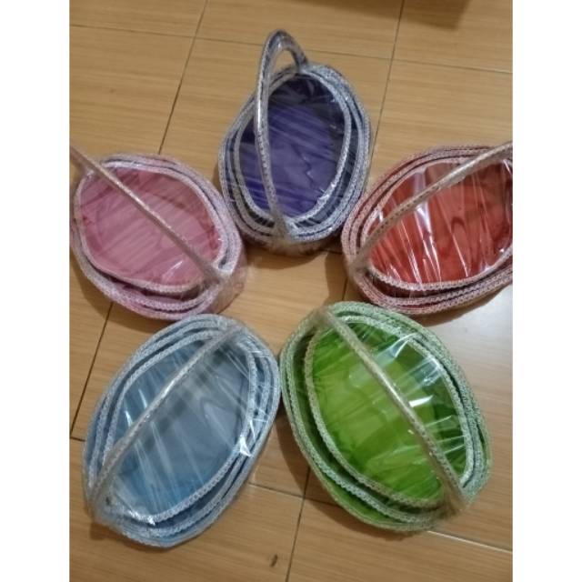 

KERANJANG KECIL WARNA ISI 3 / HANTARAN PERNIKAHAN