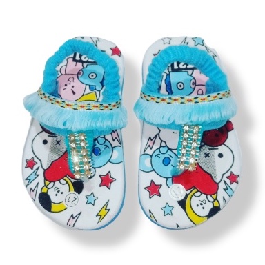 Sandal Bayi Motif BT21 Model Jepit Dayak Terbaru