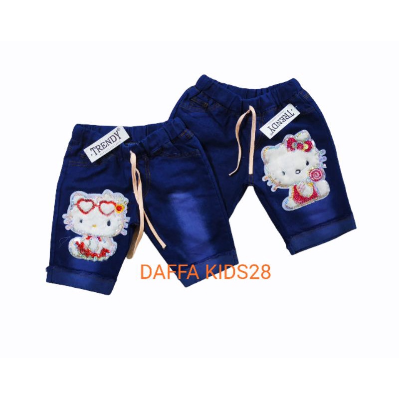 CELANA PENDEK 3/4 ANAK PEREMPUAN MOTIF BULU KEKINIAN