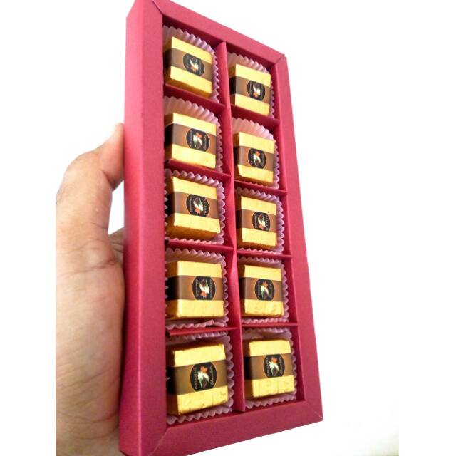 

(ISI 10) DARK COKLAT CUBE / HOME MADE COKLAT / COKLAT PERMEN / COKLAT PRALINE NON KARAKTER