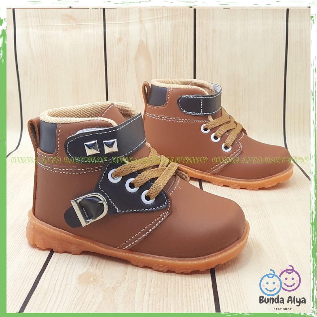 Sepatu Anak Laki Laki Boots Usia 3 4 5 Tahun TAN COKLAT - Sepatu Boots Cowok Model Tali Anti Licin - Sepatu Anak Kekinian