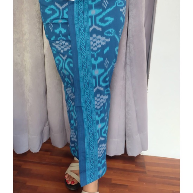 Kamen jadi katun endek