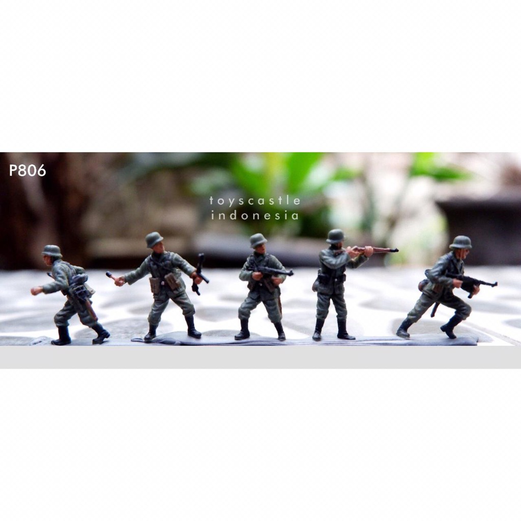 P806 - WWII German Panzergrenadiers - Scale 72
