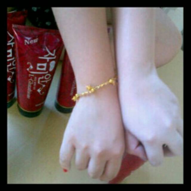 Red Pome Pemutih Kulit Badan Seluruh Tubuh