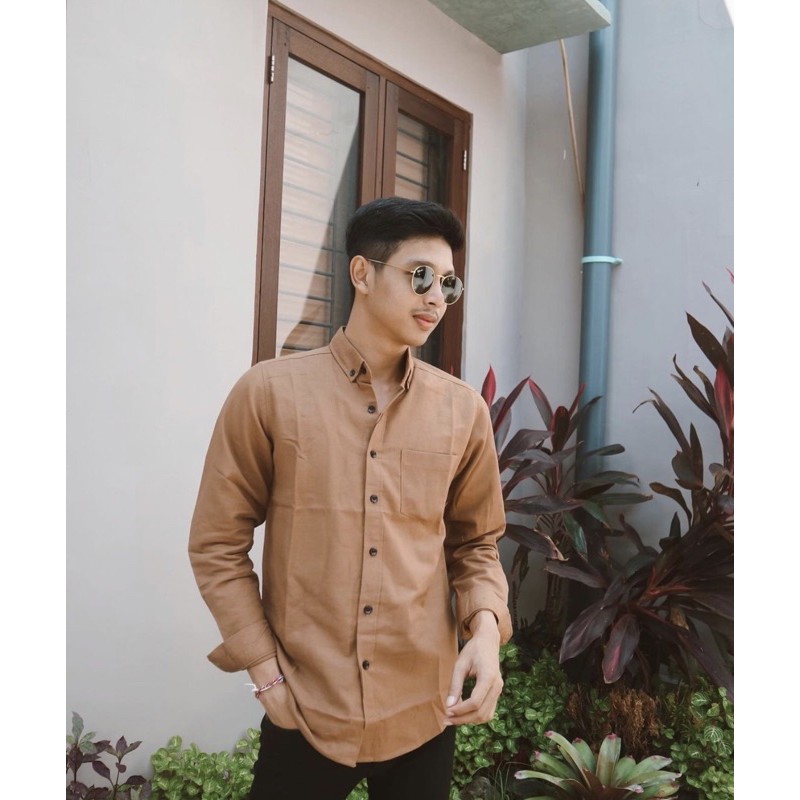 kemeja cowok polos lengan panjang hem pria kantor hitam navy putih maron-Coklat