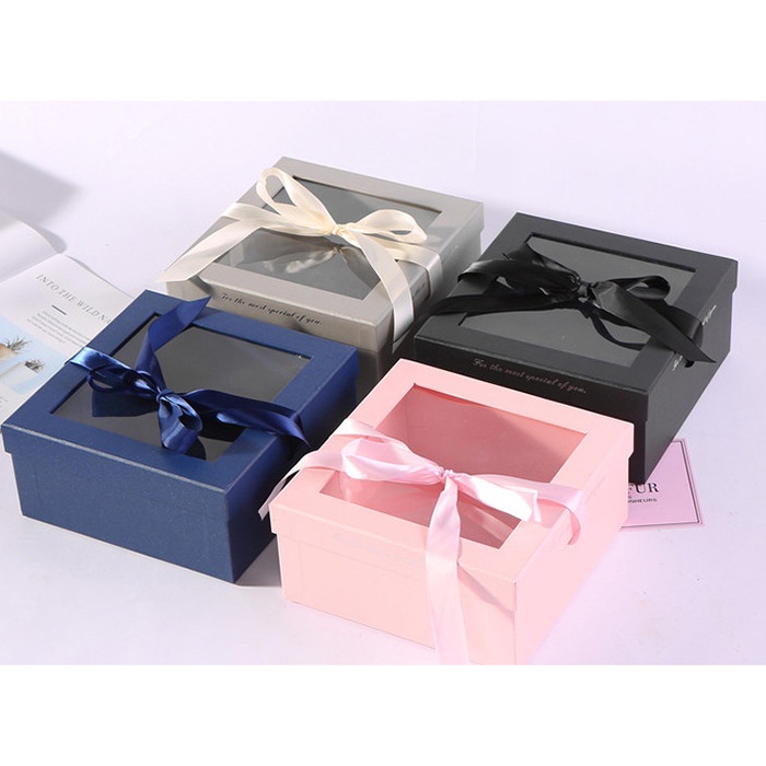 

Ginger- Kotak Big Size Spesial Gift Box Tebal Transparan Dengan Pita