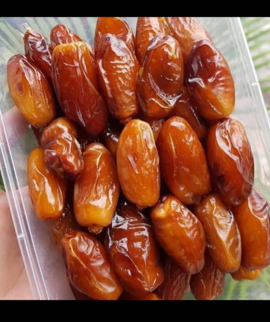 

Kurma tunisia madu 1kg/korma tunisia non tangkai / Tunisia murah