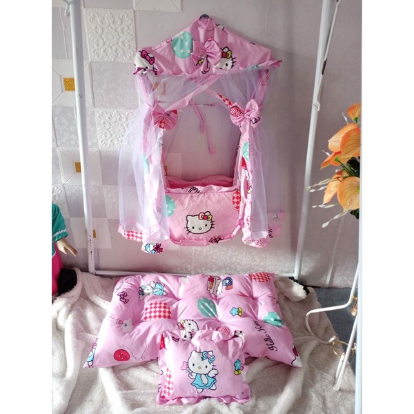 ayunan bayi set karakter