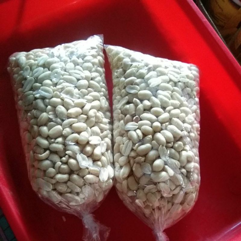 

kacang kupas uk kecil 1 kg