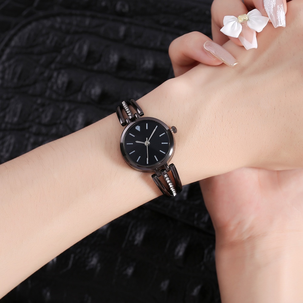 COD Jam Tangan Wanita Analog Free Baterai Rantai Belimbing Casual Couple  Murah Premium W181