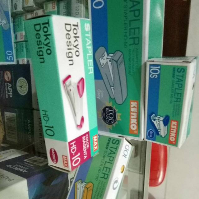 

Stapler kertas....dr ukuran kecil hingga besar....