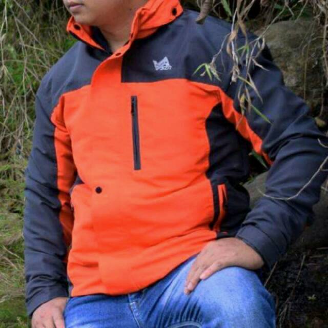 Jaket gunung suzuran
