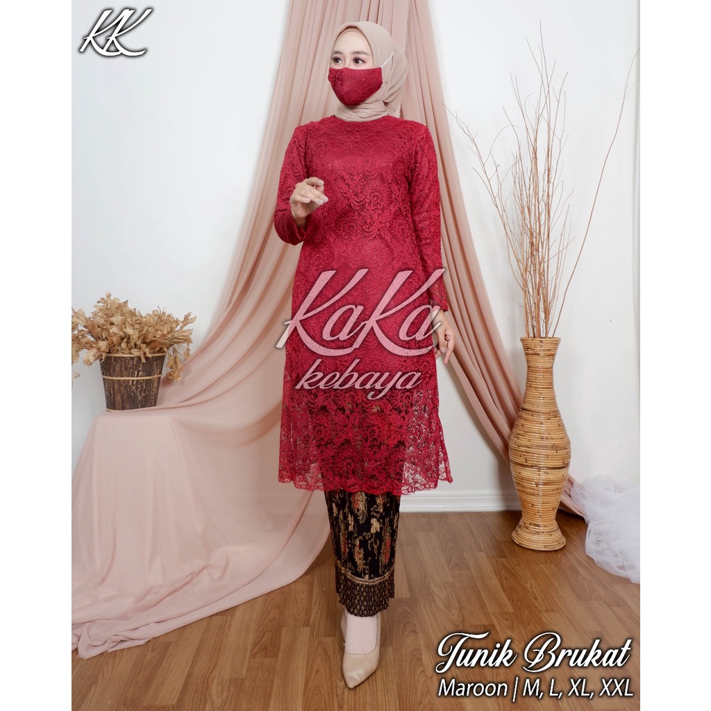 Setelan Kebaya Modern Longcape Brokat / Tunik Brukat Cream Mocca dan Lainnya