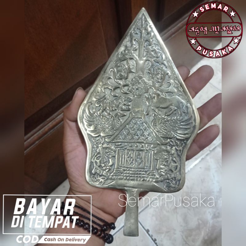 Barang antik Gunungan Besar Wayang
