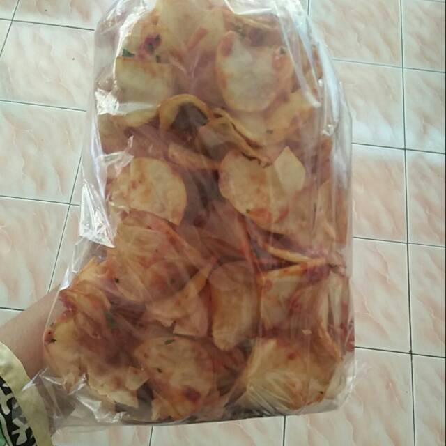 

KRIPIK PEDAS DAUN JERUK 500gr