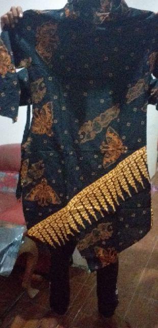 Tunik Couple Batik Motif Latika Kupu Kupu Batik Sarimbit Pria Hem Lengan Pendek Murah