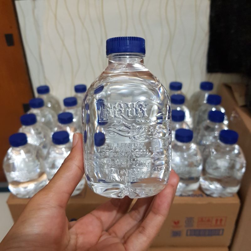 Jual Aqua 220ml Kemasan Botol Kemasan Baru Isi 24 Botol Shopee Indonesia 2293