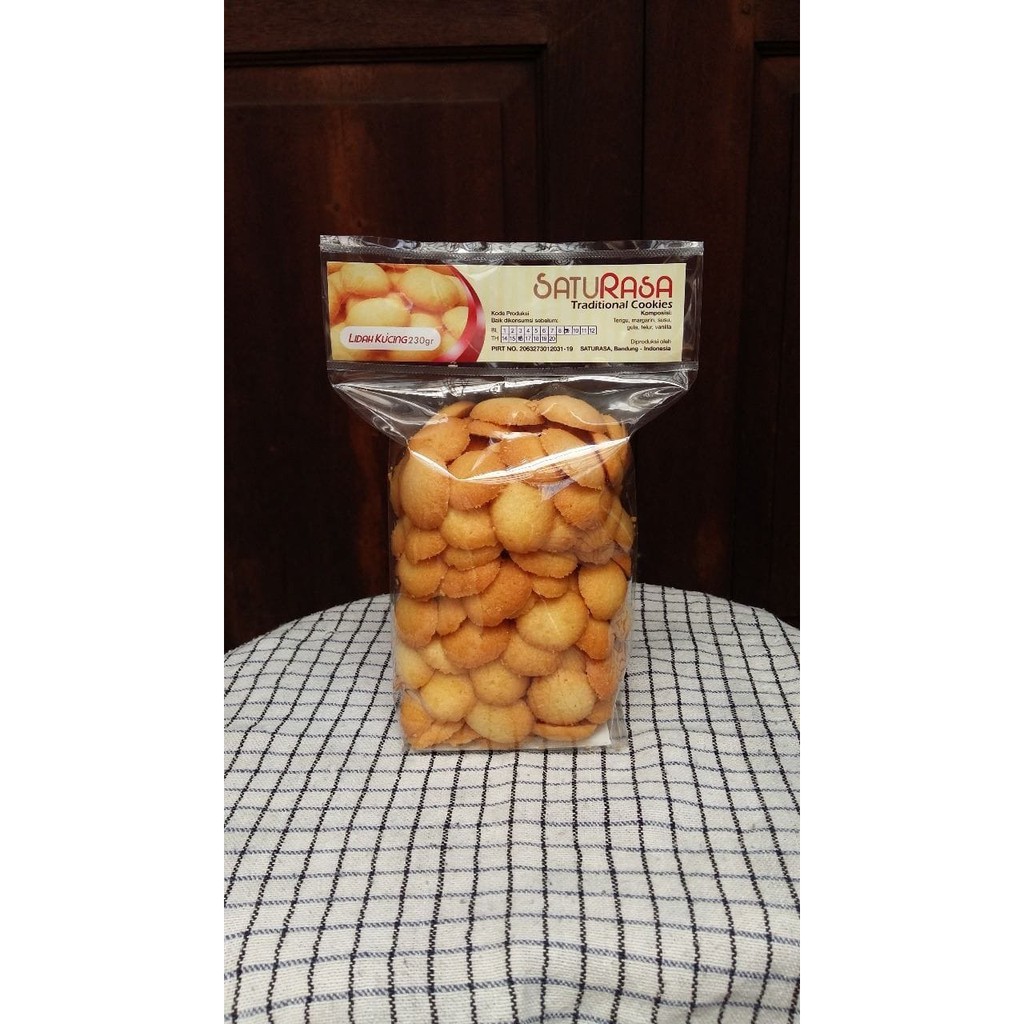 

Snack Premium / Snack Enak / Makanan Ringan - Lidah Kucing 230 gram