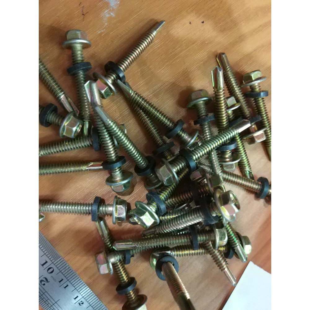 SKRUP ROOFING / baja ringan kuning 40 mm + karet 100set