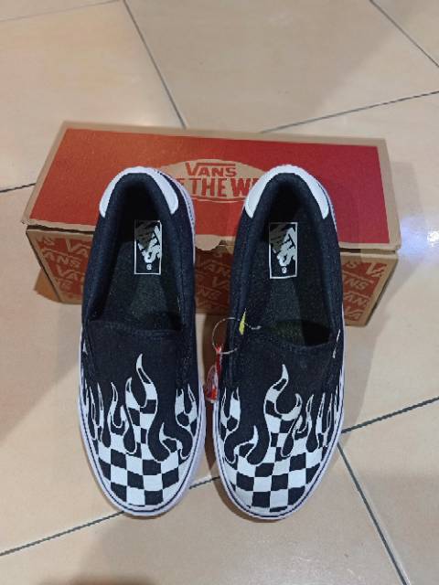 Slip on catur premium