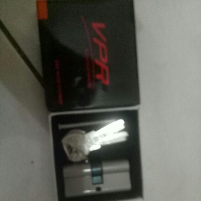 Kunci Pintu (isi Kunci Pintu Besar)