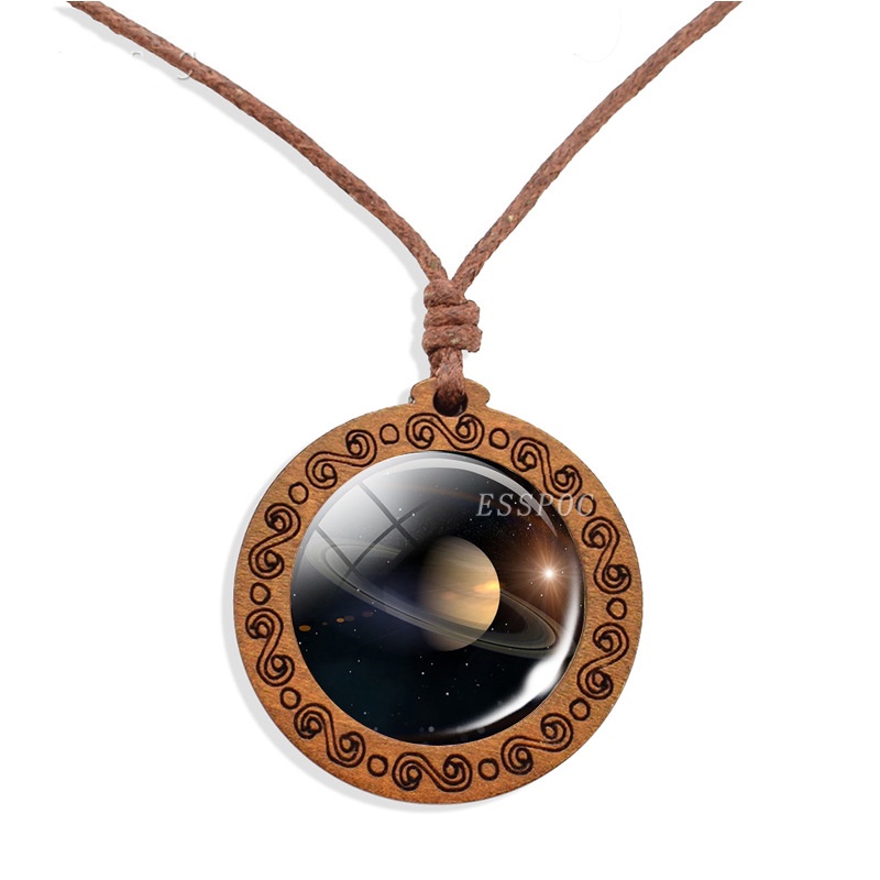 2022 Kalung Liontin Planet / Bulan / Tata Surya Bahan Kayu Untuk Hadiah