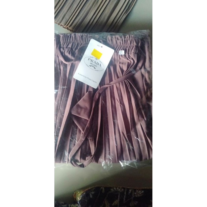 Plisket Bawahan Kebaya Rok Bawahan Kebaya Rok Plisket Tebal Rok Bawahan Rok Plisket Tebal Ori  Rok Bawahan Panjang Rok Plisket Tali PremiumRok Plisket Kebaya Bawahan Kebaya Plisket Bawahan Plisket Rok Rok Plisket Bahan Tebal Rok Bawahan Wanita-3