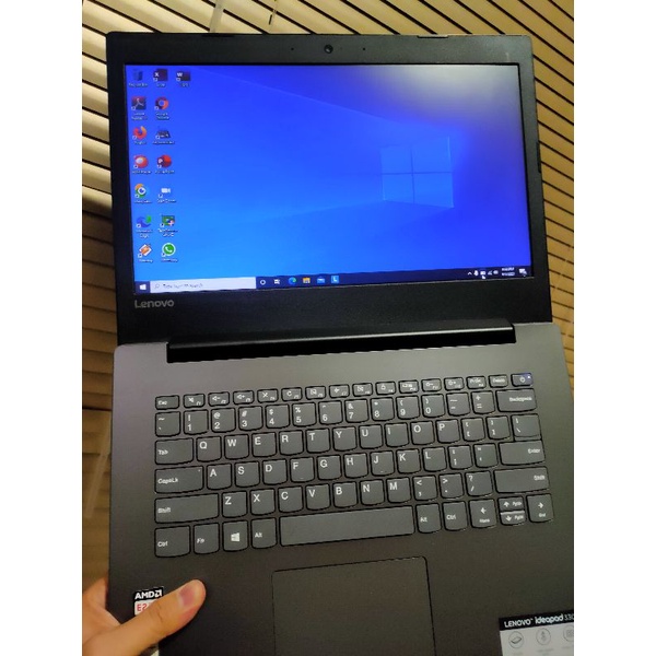 Laptop Lenovo Ideapad 330 AMD E2-9000 RAM 4 GB HDD 500 GB Mulus Istimewa