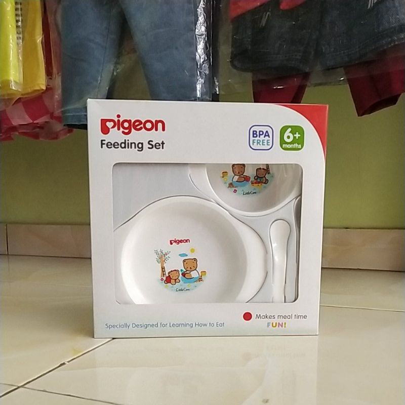Pigeon Feeding Set
