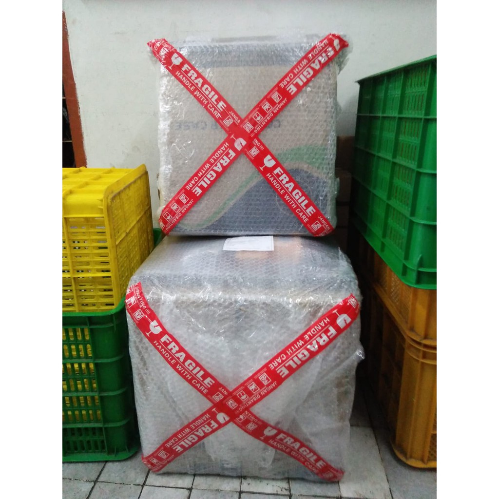 Packing ekstra BUBLE WRAP agar lebih aman