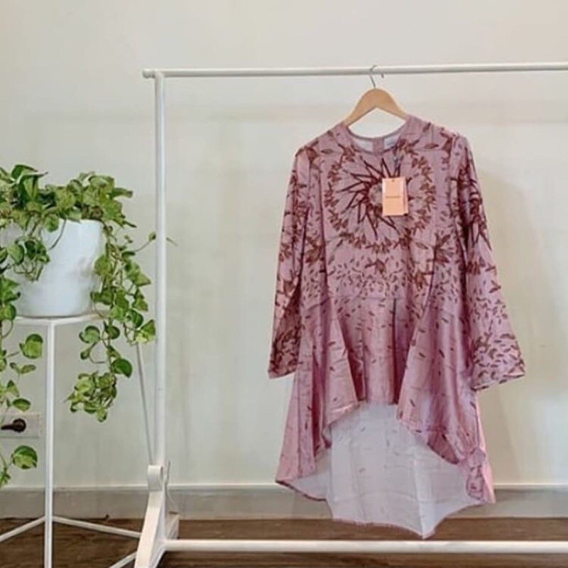 NEW❣️Selasih Top Ria Miranda