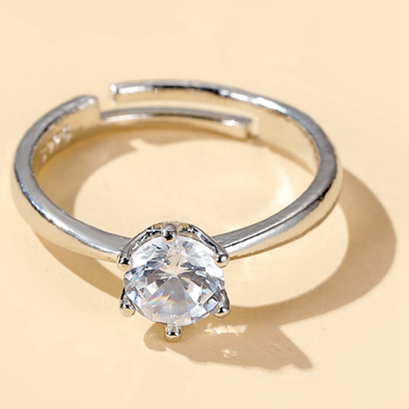 Cincin Model Six Claw Warna Silver Gold Aksen Kristal Bahan Zircon Untuk Wanita