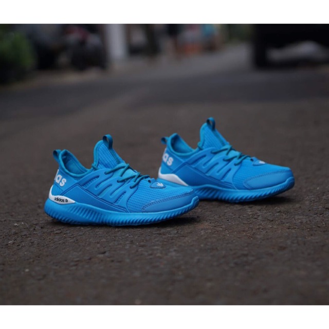 Sepatu adidas alphabon wanita senam aerobic