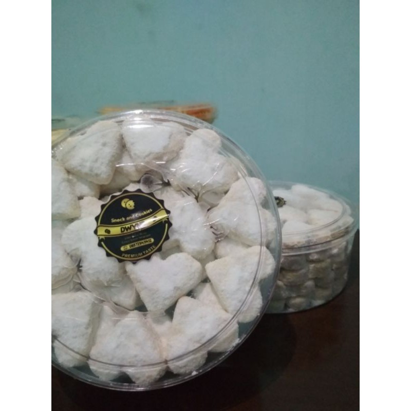 

Kue kering putri salju